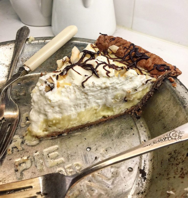Almond Joy Coconut Cream Pie The Lemon Apron