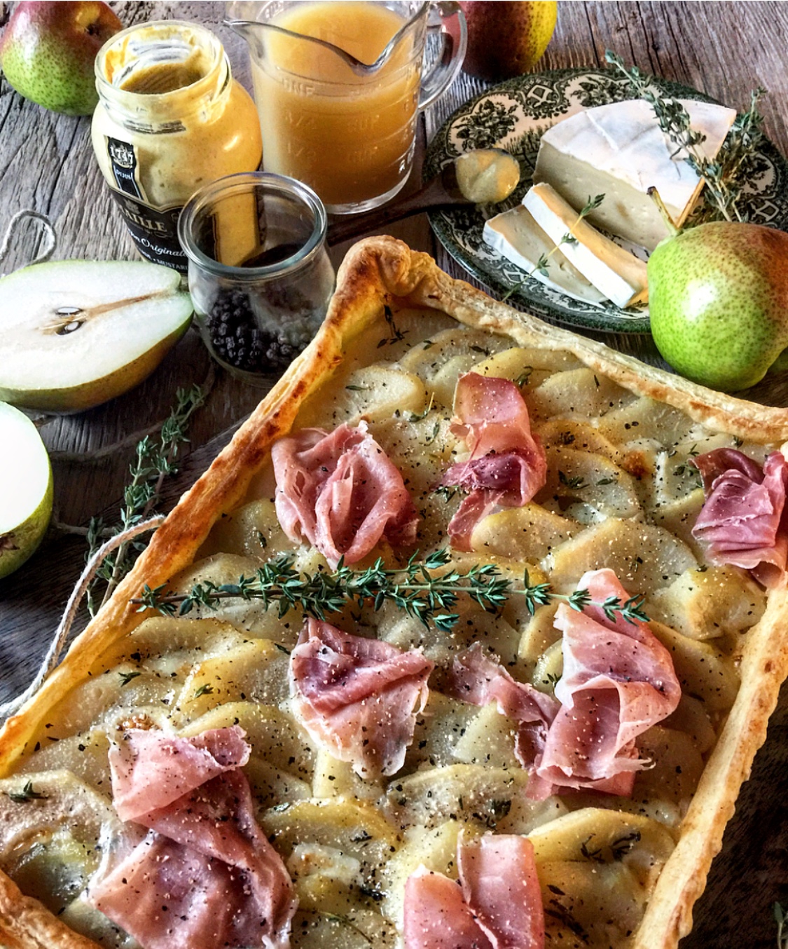 pear brie and prosciutto tart