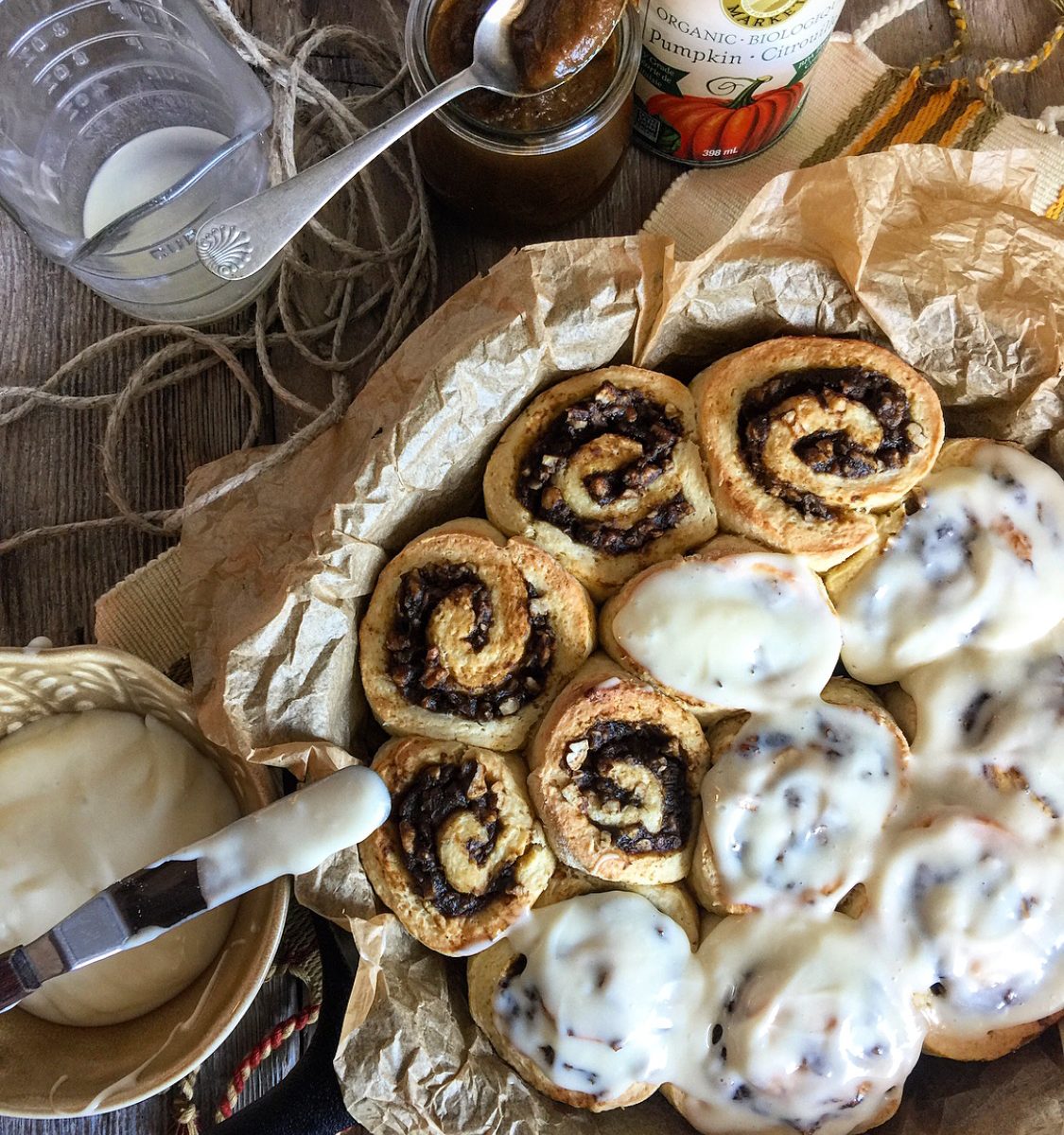 pumpkin pecan rolls