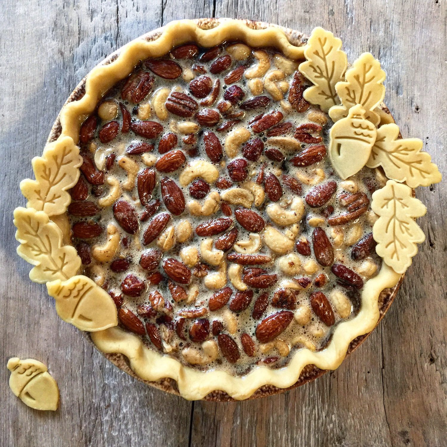 Spiced Mixed Nuts Pie