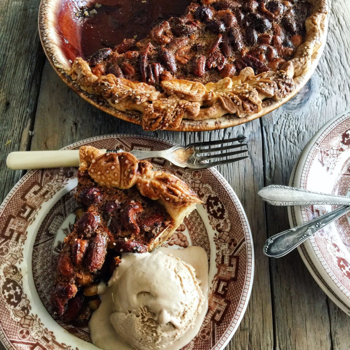 Spiced Mixed Nuts Pie