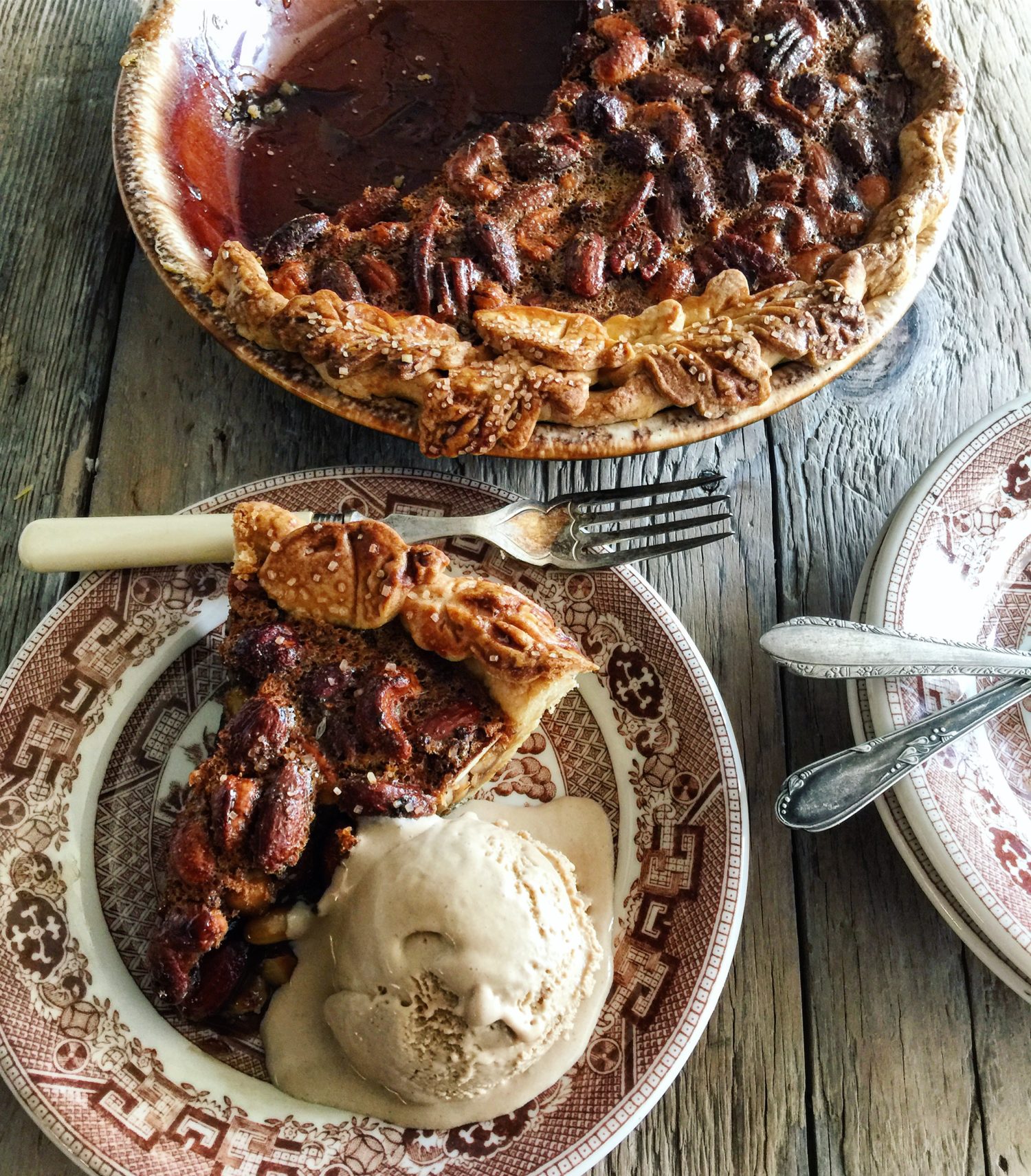 Spiced Mixed Nuts Pie