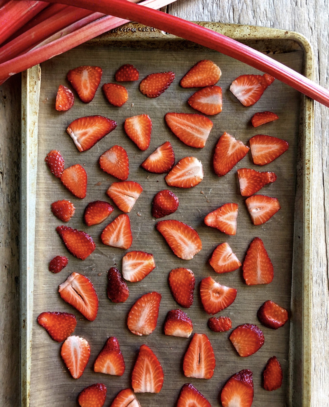 Drying Strawberries