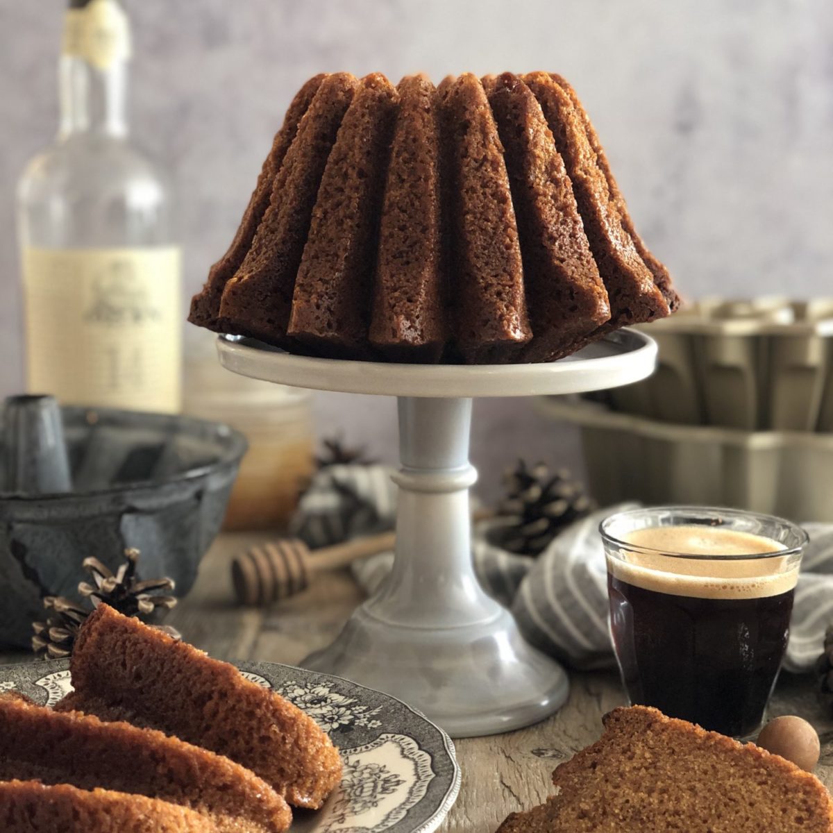 Moist Spicy Honey Cake