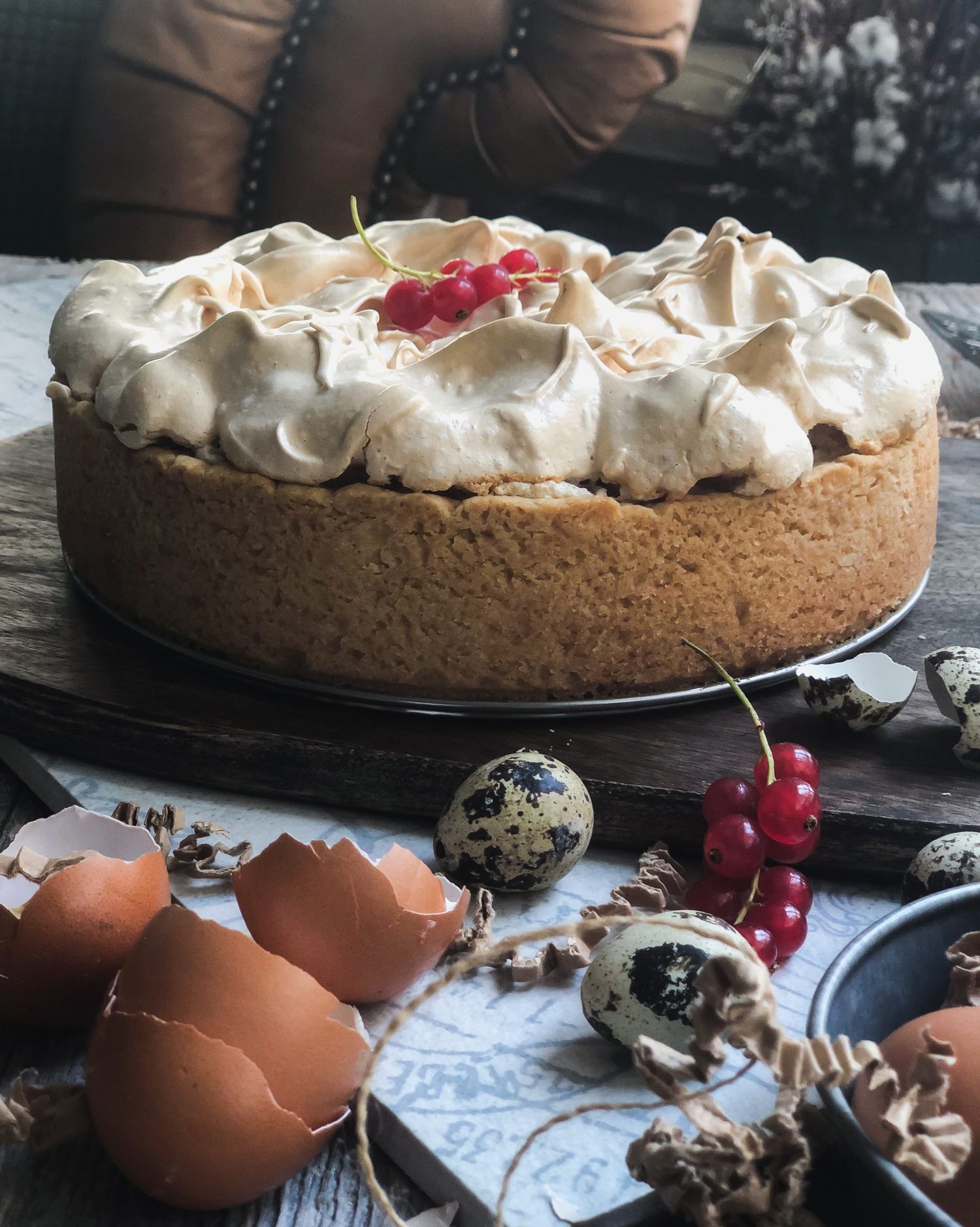 Currant Meringue torte