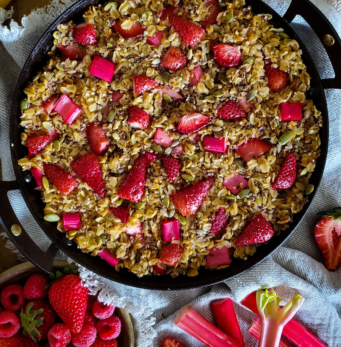 Strawberry Rhubarb Baked Seeded Oatmeal