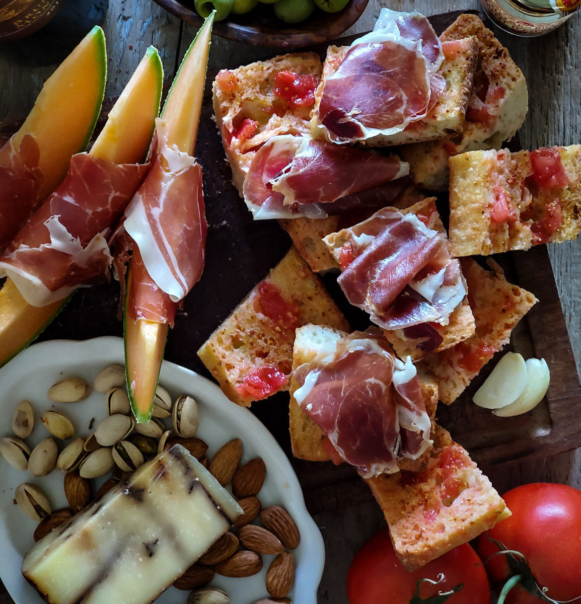 Pan Con Tomate with Espelette Pepper