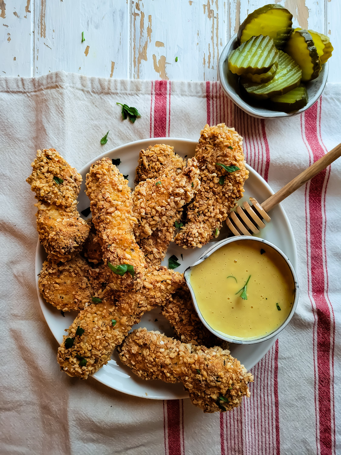 https://thelemonapron.com/wp-content/uploads/2022/01/baked-chicken-tenders-7.jpg