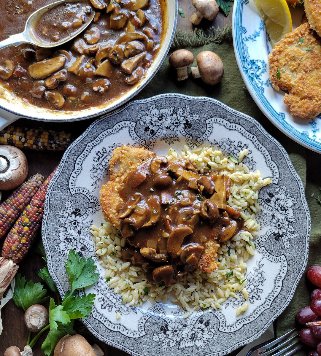 Jägerschnitzel, Pork Cutlets with Mushroom Sauce