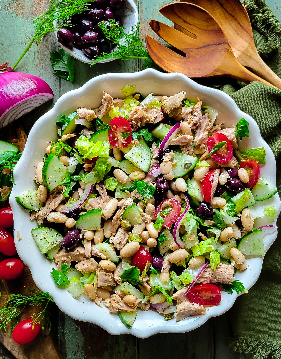 Mediterranean Chickpea Salad – Healthy & Easy https://thelemonapron.com/wp-content/uploads/2023/07/white-bean-and-tuna-salad-3-e1690303011491.jpg?utm_source=chatgpt.com