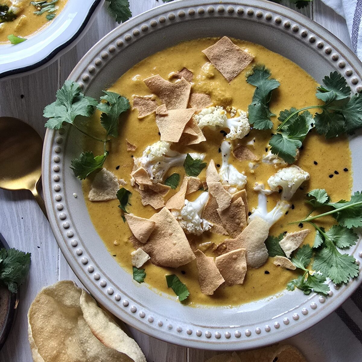 'Butter Chicken' Curry Cauliflower Soup